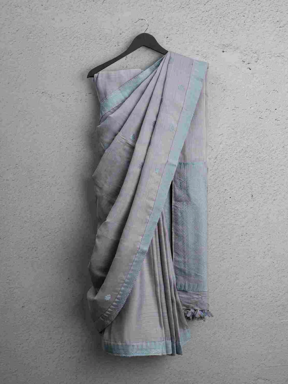 Nuni Silk Cotton Saree – Silver Mist