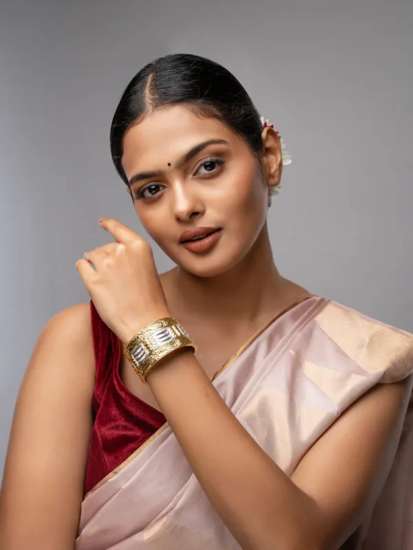 Muthi Kharu | Traditional Assamese Silver Bangle Set