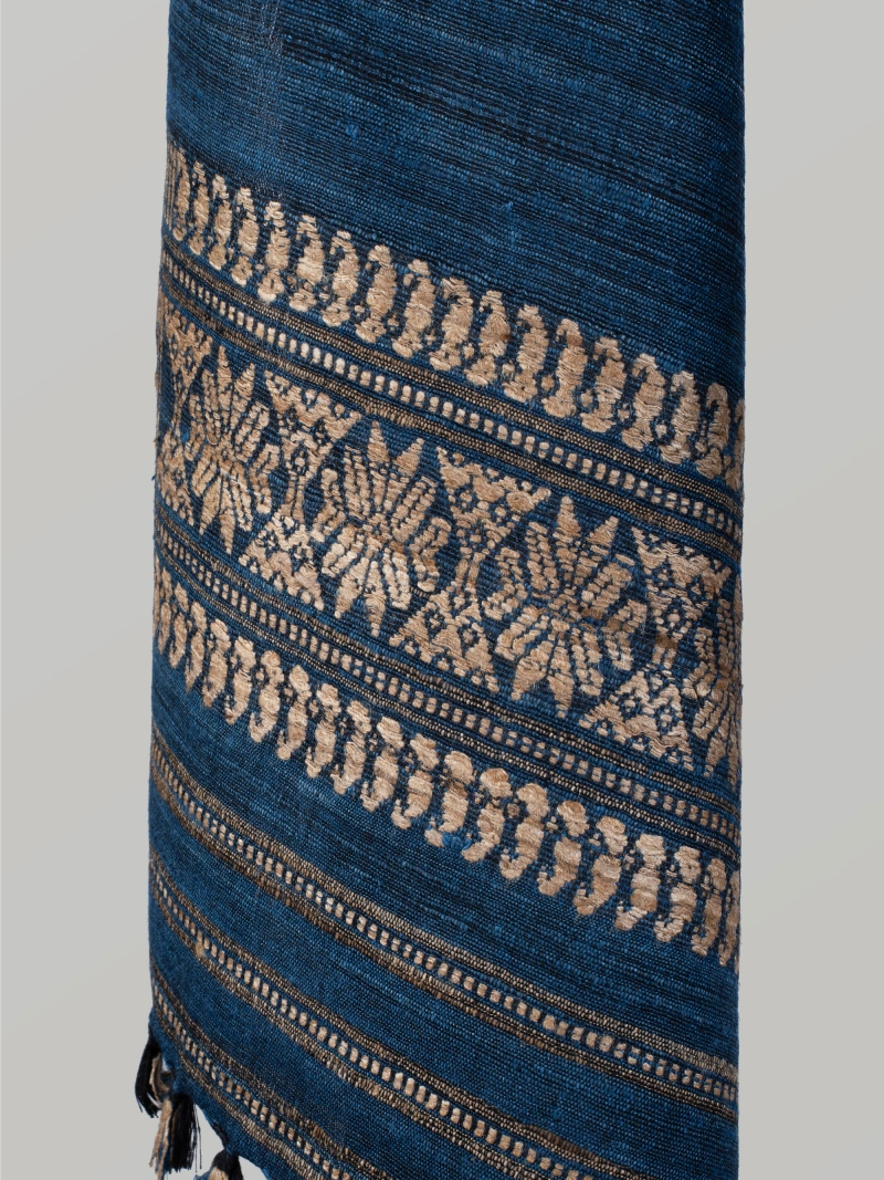Natural Dyed Eri Stole with Ghisha Muga Thread Work – Dark blue-1