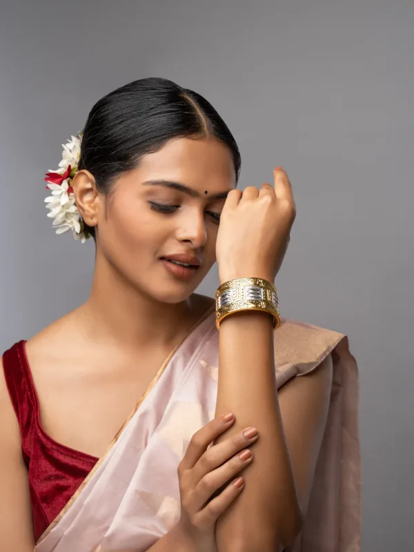 Muthi Kharu | Traditional Assamese Silver Bangle Set