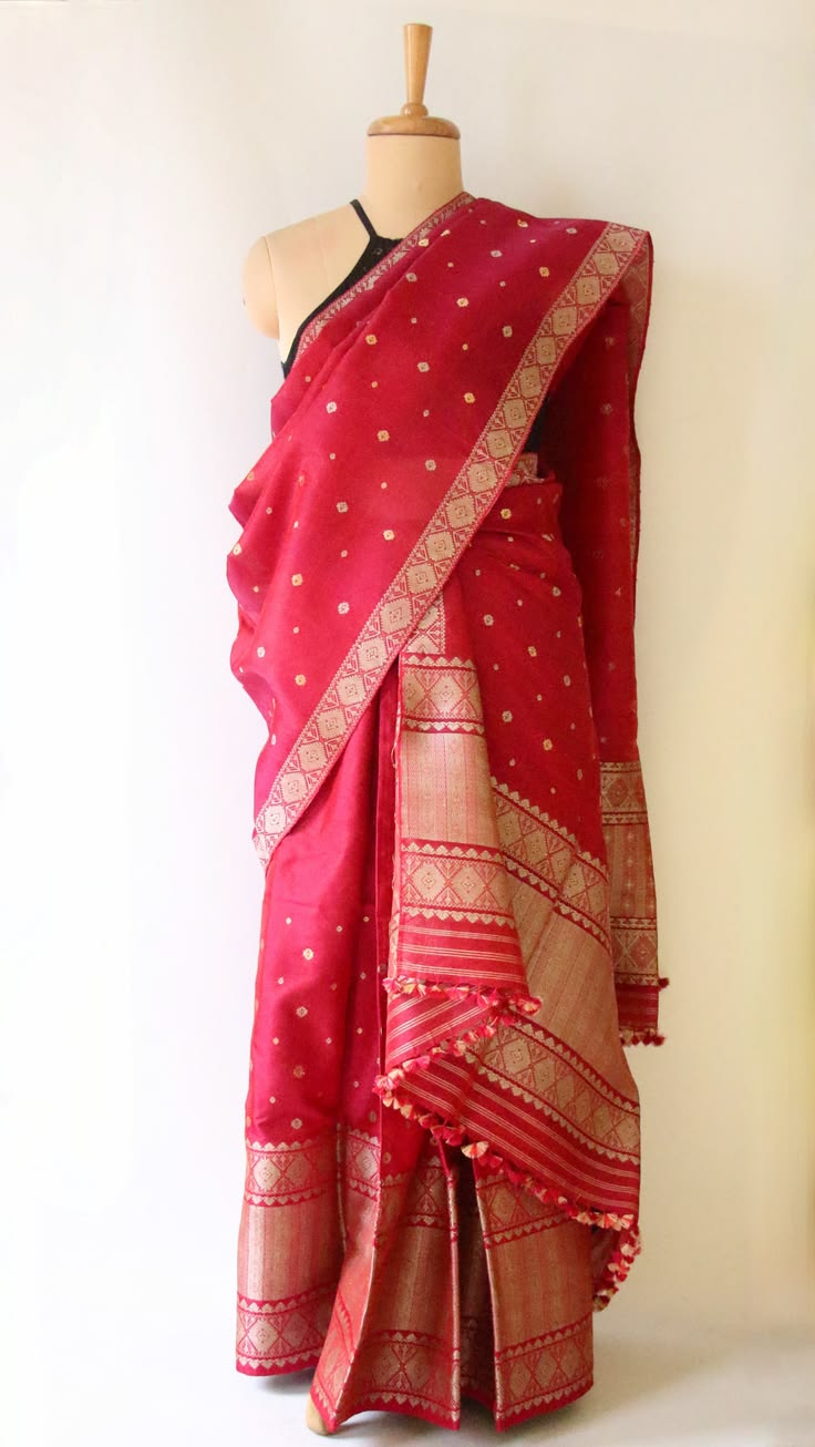 Pat Silk Mekhela Sador