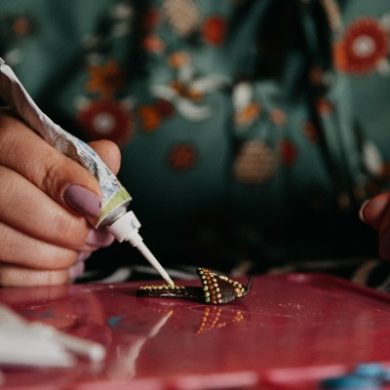 woman-making-crafts-with-help-glue (1)